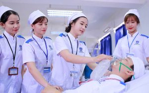 Học Trung cấp Điều dưỡng online