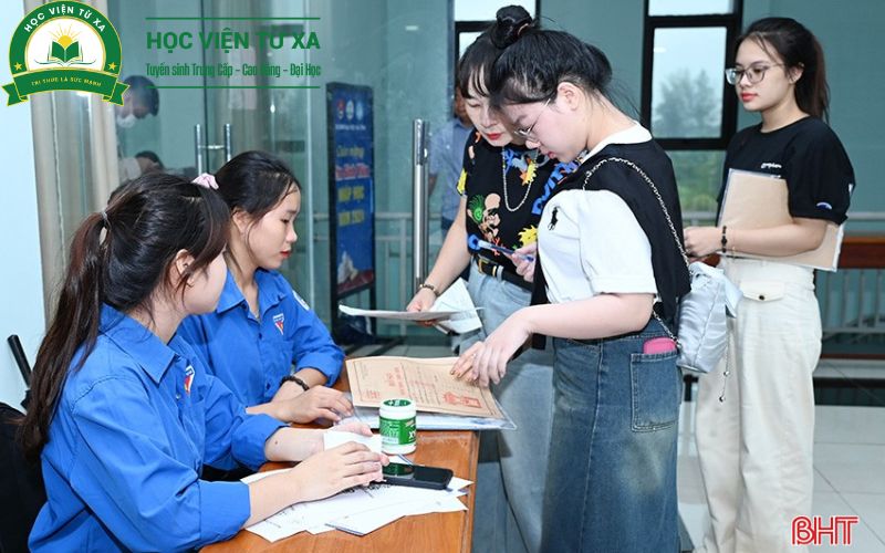 Thông tin xét tuyển Khóa Học Ngành Quan Hệ Công Chúng