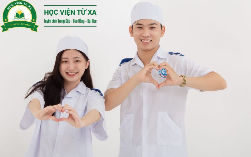 Người theo học Trung Cấp Y Sĩ Đa Khoa chính quy cần có những yếu tố gì? 