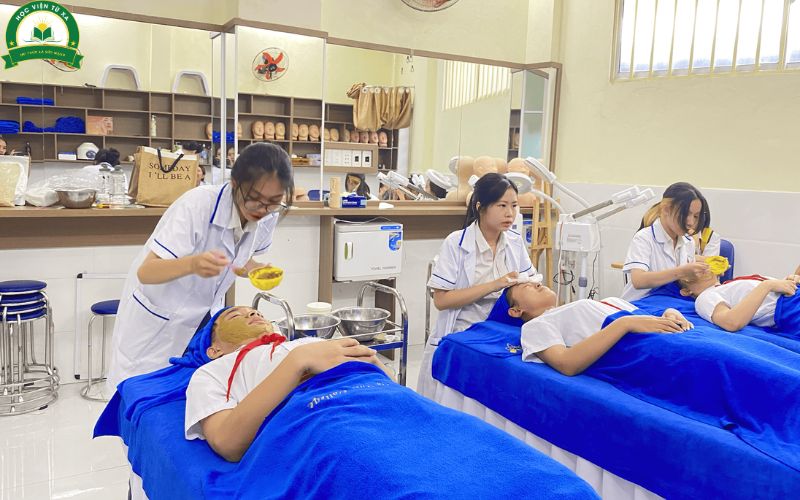 Giới thiệu chung về khóa học Ngành Chăm Sóc Sắc Đẹp 