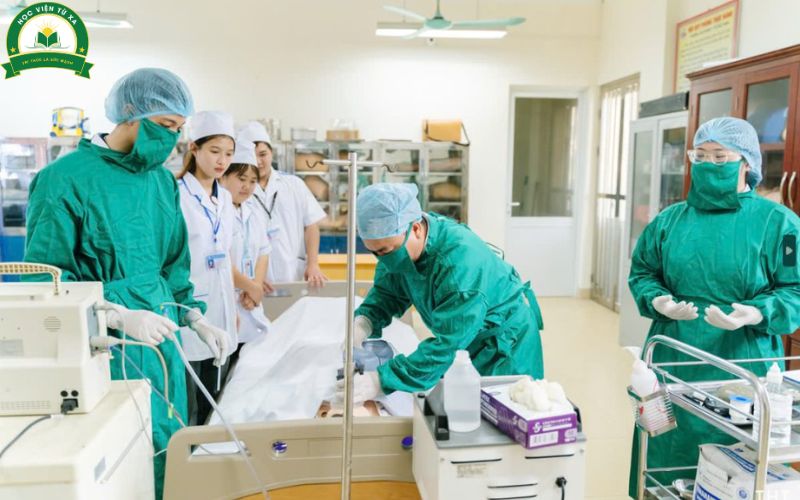 Thông báo xét tuyển Khóa Học Cao Đẳng Y Sĩ Đa Khoa