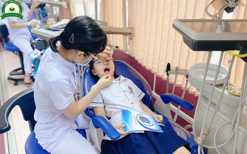 Thông báo xét tuyển Khóa Học Nghề Kỹ Thuật Phục Hình Răng