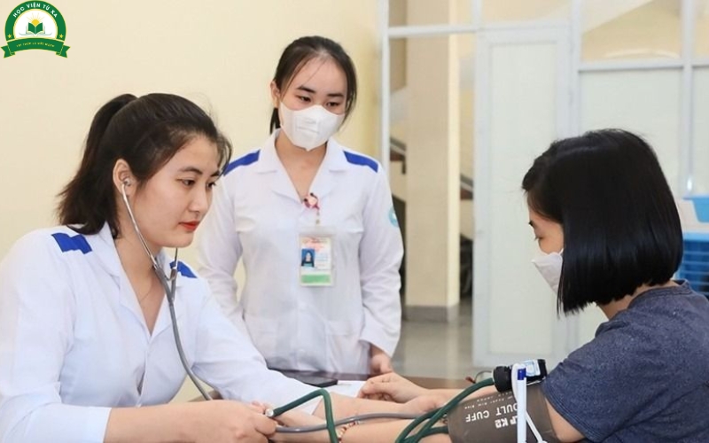 Cơ hội việc làm cao đẳng Điều dưỡng sau khi tốt nghiệp?