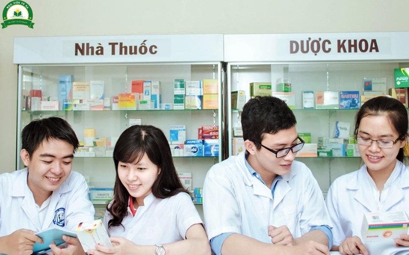 Học văn bằng 2 Cao đẳng Dược là gì? Dành cho ai?