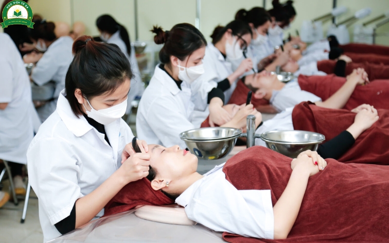 Cao đẳng Chăm sóc sắc đẹp là gì?