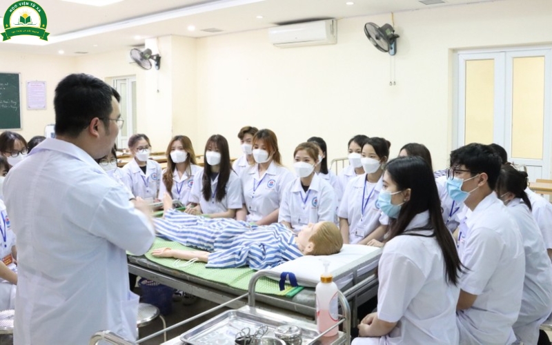 Điều kiện tuyển sinh và thời gian đào tạo tại tuyensinhtuxa.edu.vn