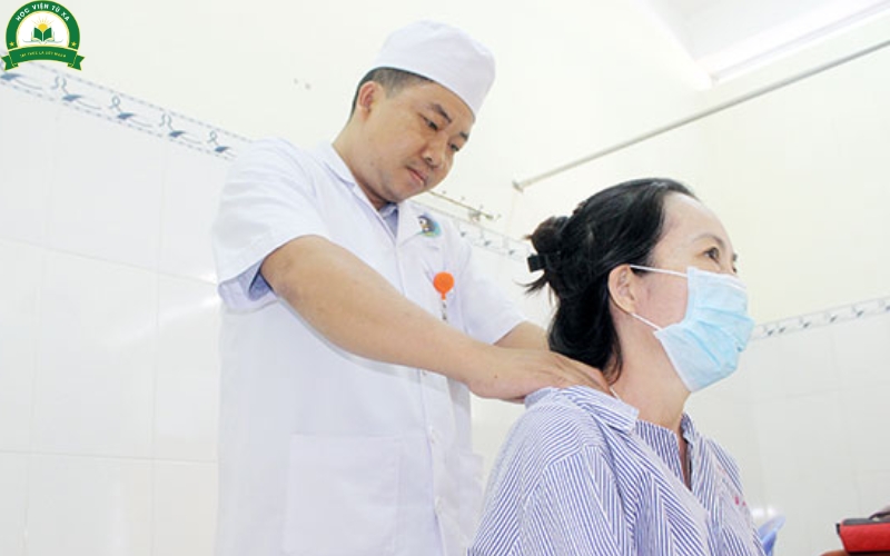 Học xong trung cấp Y sĩ y học cổ truyền có thể làm gì?