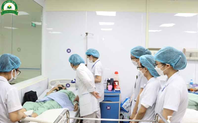 Thời gian và học phí khóa học Cao đẳng Y sĩ đa khoa tại trường tuyensinhtuxa.edu.vn?
