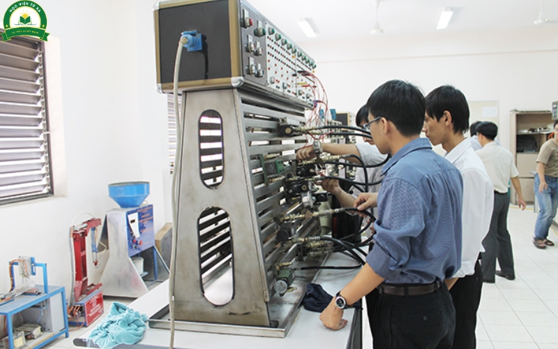 Thông tin tuyển sinh khóa học Trung cấp Điện công nghiệp dân dụng
