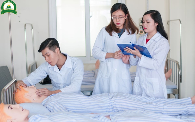 Trung cấp Y sĩ đa khoa là gì?