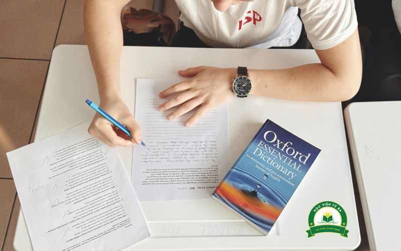 Học Cao đẳng Tiếng Anh có khó không?