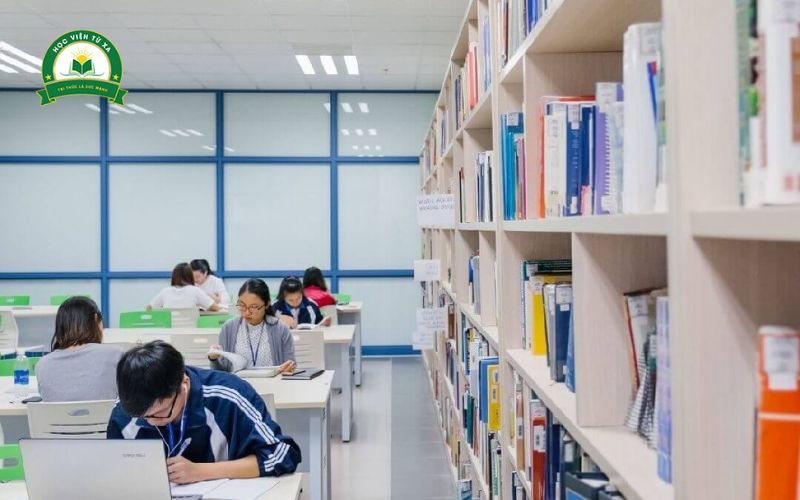 Trung cấp Thư viện thiết bị trường học