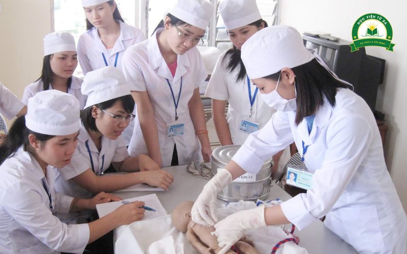Học ngành Điều dưỡng