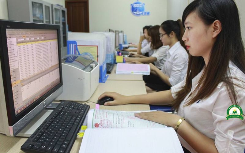Học xong Trung cấp Kế toán doanh nghiệp Cấp tốc có dễ xin việc không?