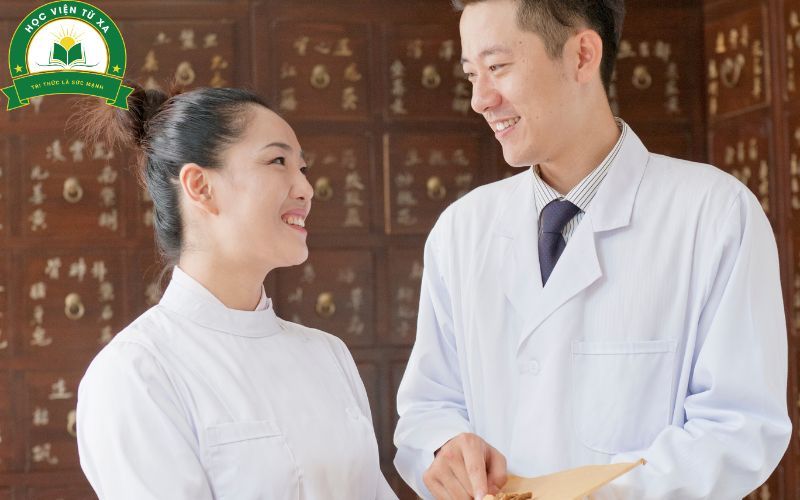 Học xong Trung cấp Y học cổ truyền Cấp tốc có dễ xin việc không?