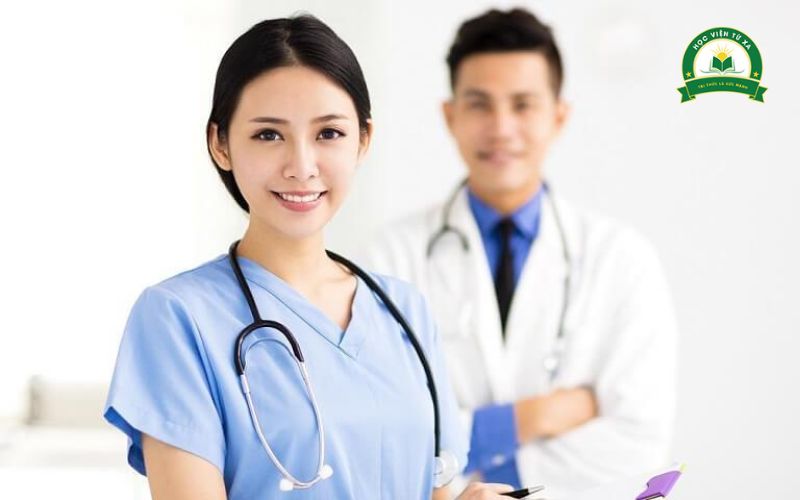 Lợi ích khi học Trung cấp Y sĩ đa khoa Cấp tốc