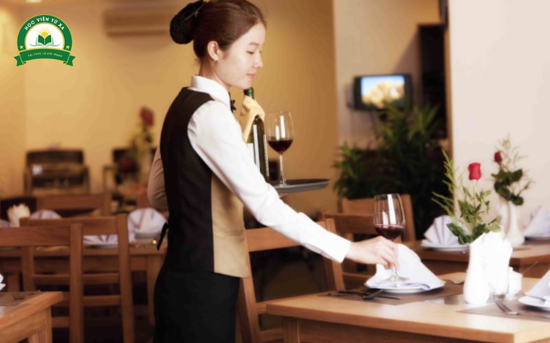Những yếu tố cần có khi theo học ngành Nghiệp vụ Nhà hàng