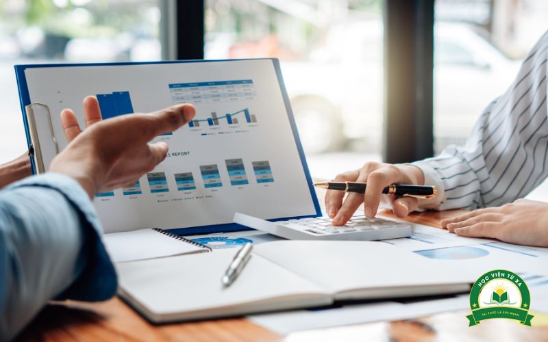 Tại sao nên học Trung cấp Kế toán doanh nghiệp ở tuyensinhtuxa.edu.vn?