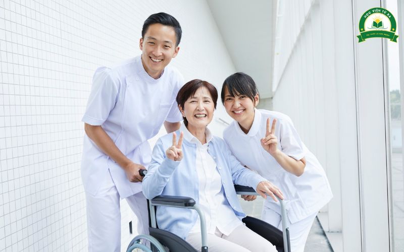 Khóa học Trung cấp Điều dưỡng Vừa học vừa làm