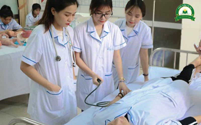 Những ưu điểm khi học Trung cấp Y sĩ đa khoa Chính quy tại Bình Phước