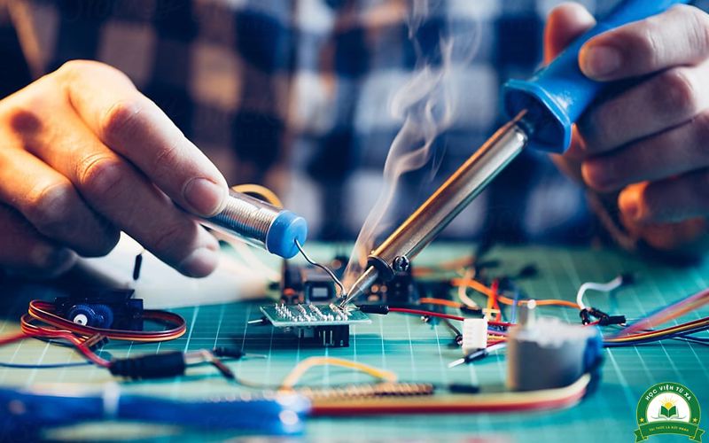 Cơ hội việc làm ngành Điện công nghiệp và Dân dụng sau khi tốt nghiệp