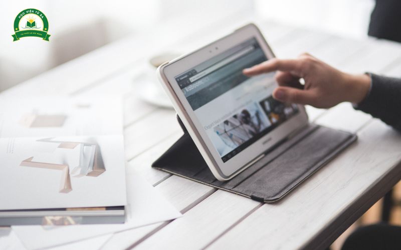 Học phí Trung cấp Công nghệ thông tin