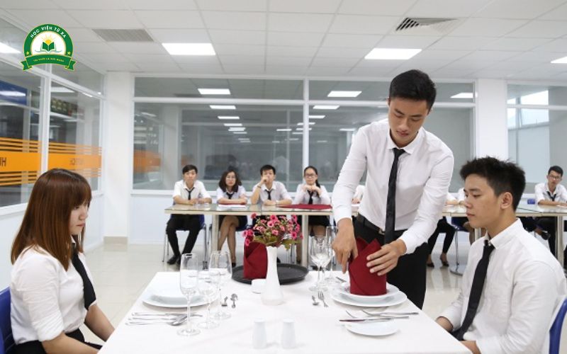 Thời gian học Cao đẳng Quản trị nhà hàng bao lâu?
