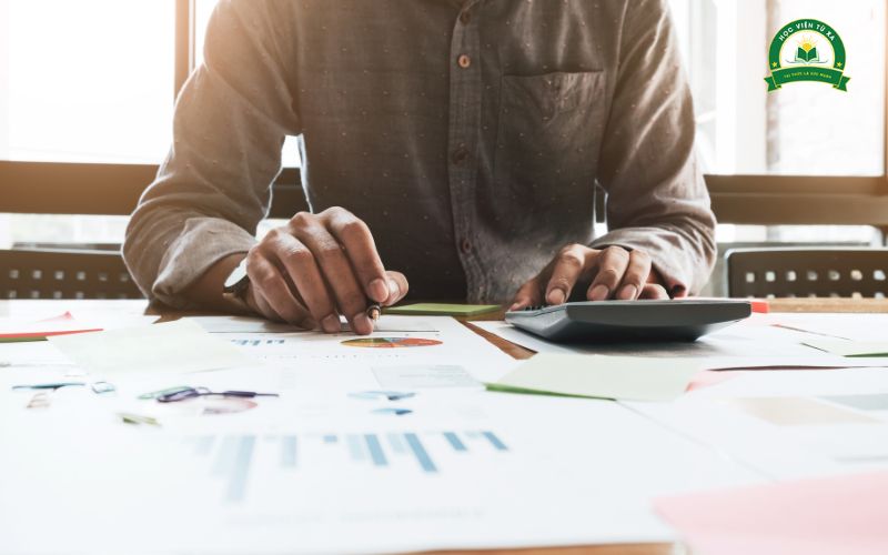 Có nên học Trung cấp ngành Kế toán doanh nghiệp Từ xa không?