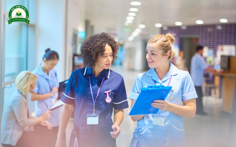 Giá trị bằng Trung cấp ngành Điều dưỡng Từ xa