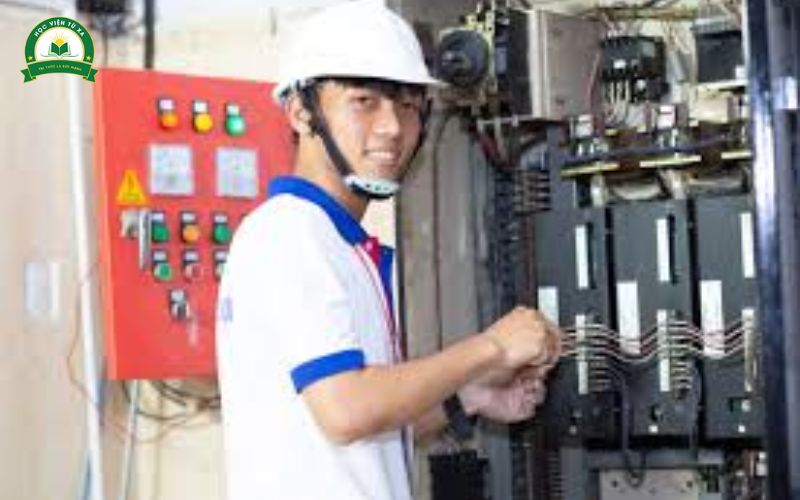 Học Trung cấp ngành Điện công nghiệp online