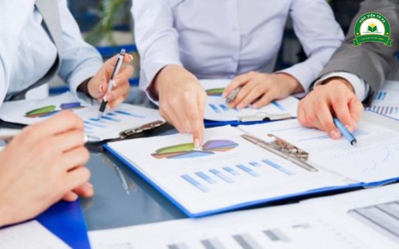 Mua bằng Trung cấp Kế toán có hợp lý không?