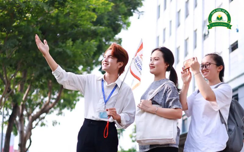 Học phí ngành Cao đẳng Hướng dẫn du lịch là bao nhiêu?
