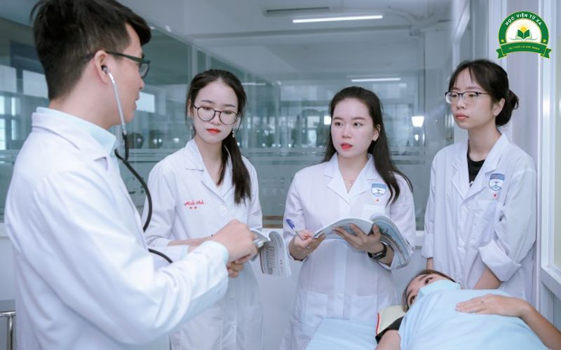 Thời gian học Cao đẳng Điều dưỡng