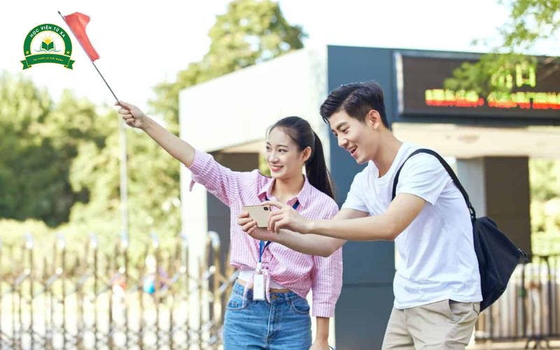 Vì sao nên học Cao đẳng Hướng dẫn du lịch thay vì học ngắn hạn?