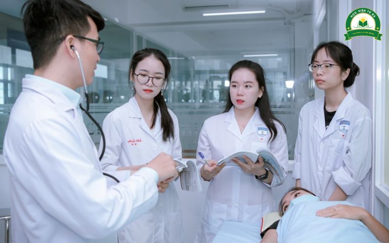 Nội dung học trong chương trình Trung cấp Điều dưỡng