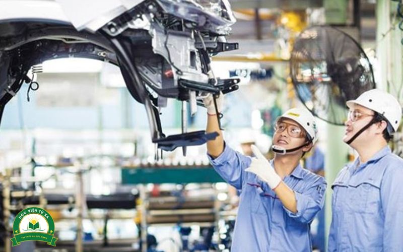 Điều kiện đăng ký học Liên thông Trung cấp lên Cao đẳng ô tô 