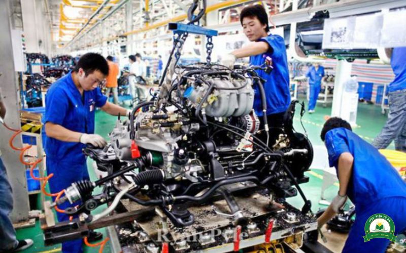 Điều kiện để học liên thông Trung cấp ngành Công nghệ ô tô là gì?