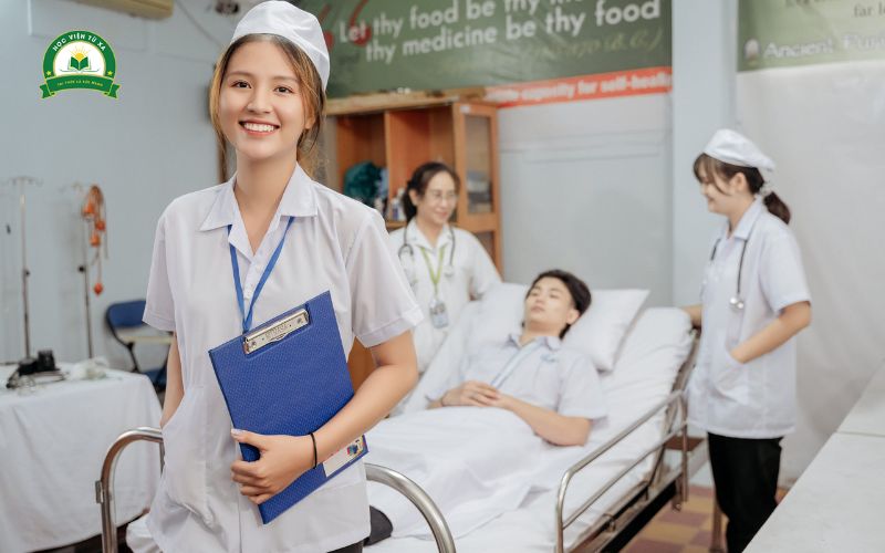 Trung cấp Y sĩ đa khoa là ngành gì?