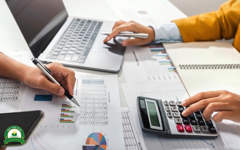 Vì sao nên học Chương trình đào tạo ngành Kế toán tại tuyensinhtuxa.edu.vn?