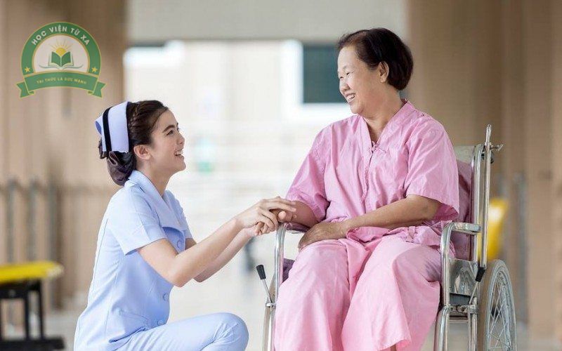 Đăng ký học liên thông Trung cấp ngành Điều dưỡng Từ xa