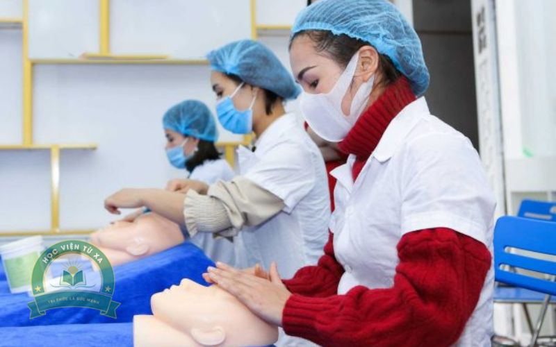 Học từ xa ngành Chăm sóc sắc đẹp có thực sự hiệu quả không?