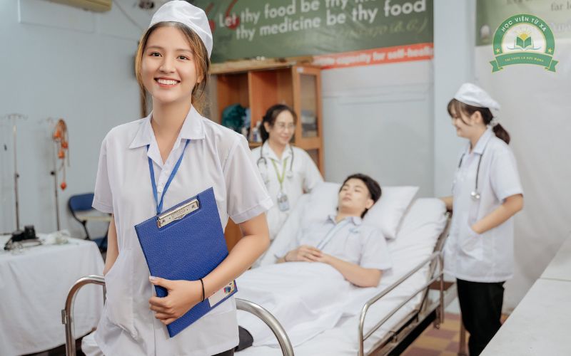 Sau khi tốt nghiệp Cao đẳng ngành Y sĩ đa khoa có thể làm gì?