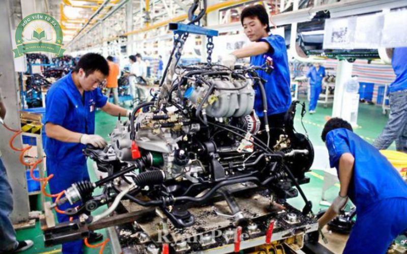 Thông báo xét tuyển Cao đẳng ngành Công nghệ ô tô