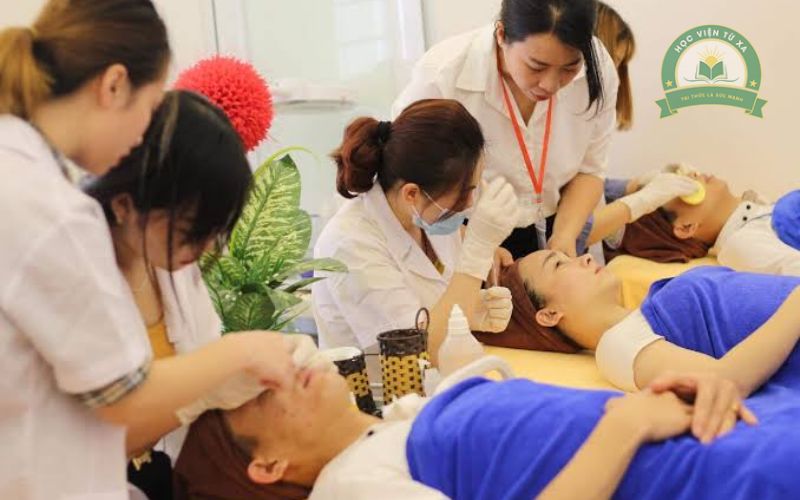 Trung cấp Chăm sóc sắc đẹp học cuối tuần sẽ được học những gì?
