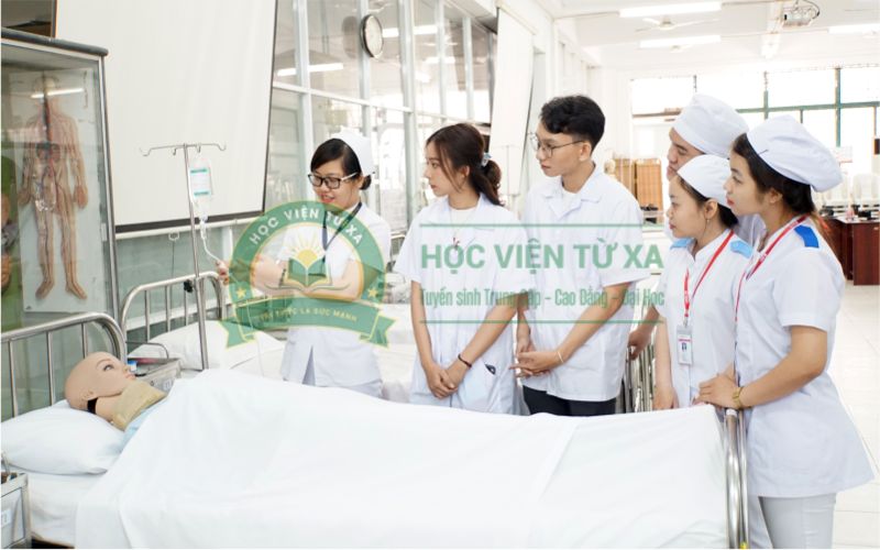 Học Cao đẳng Điều dưỡng cuối tuần có gì?