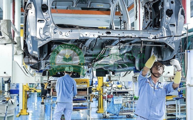 Khai giảng lớp Trung cấp Công nghệ ô tô học ngoài giờ hành chính ở đâu?