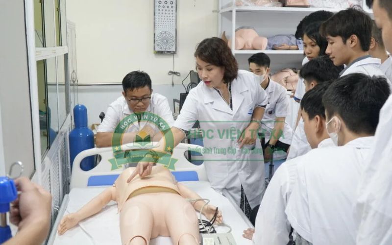 Ngành Điều dưỡng học online sẽ học những gì?