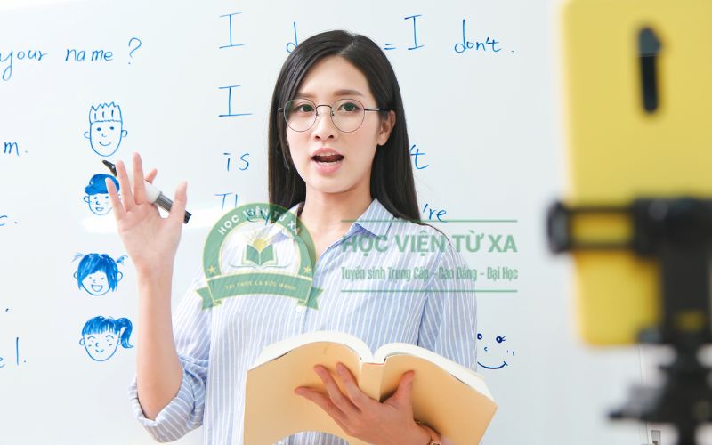 Chưa giỏi tiếng Anh có nên học Cao đẳng Tiếng Anh không?