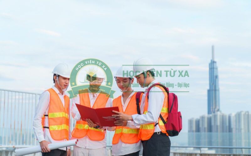 Học Trung cấp Xây dựng online có cần thi đầu vào không?